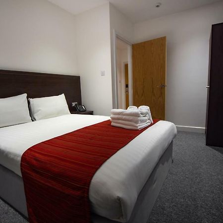 Somerville Apartments London Heathrow Hillingdon kerület Kültér fotó