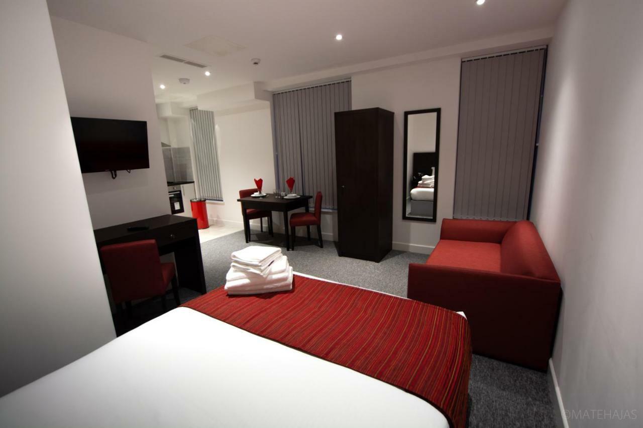 Somerville Apartments London Heathrow Hillingdon kerület Kültér fotó