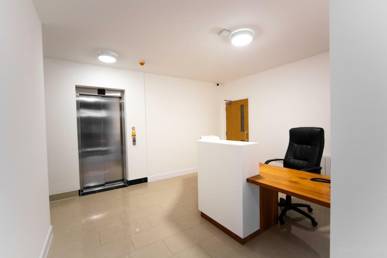 Somerville Apartments London Heathrow Hillingdon kerület Kültér fotó