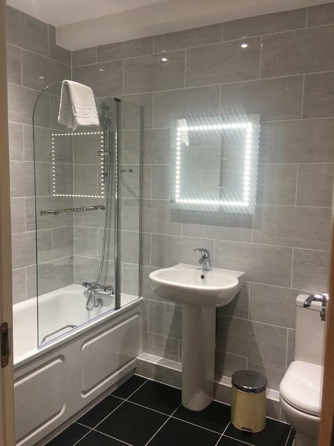 Somerville Apartments London Heathrow Hillingdon kerület Kültér fotó