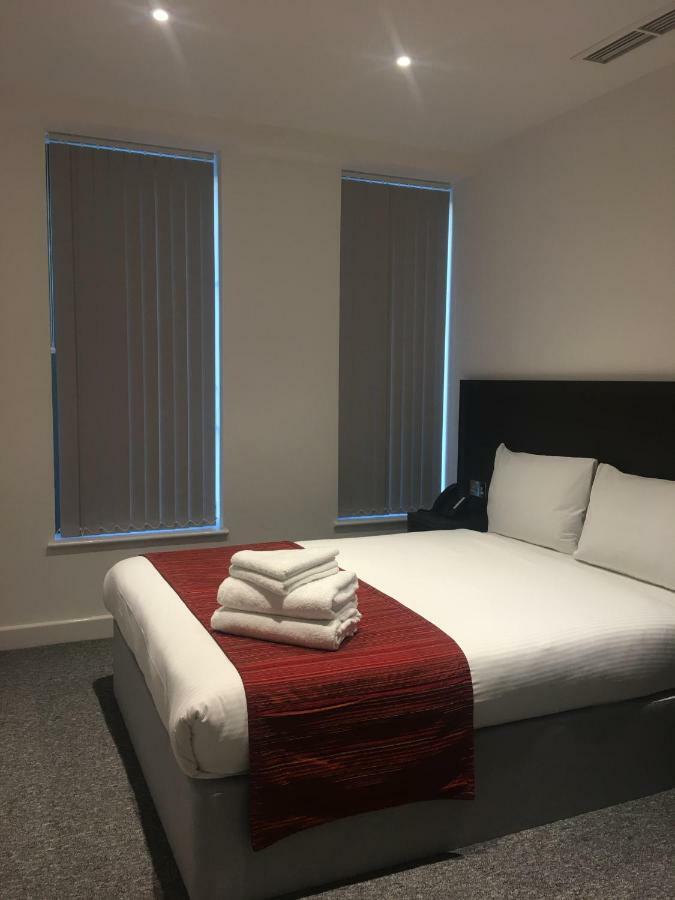 Somerville Apartments London Heathrow Hillingdon kerület Kültér fotó